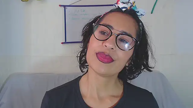 Snapshot of fantasty_nylon chatting on 09.11.25 fantasty nylon online show from 09.11.25