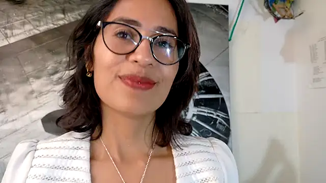 Snapshot of fantasty_nylon chatting on 11.25.25 fantasty nylon online show from 11.25.25