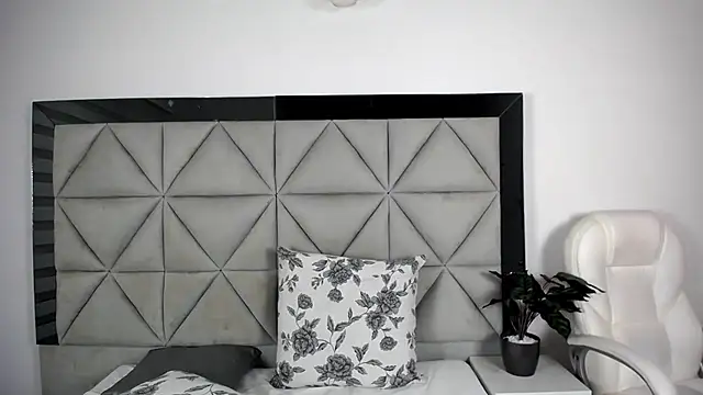 nina pons online show from 01.12.25