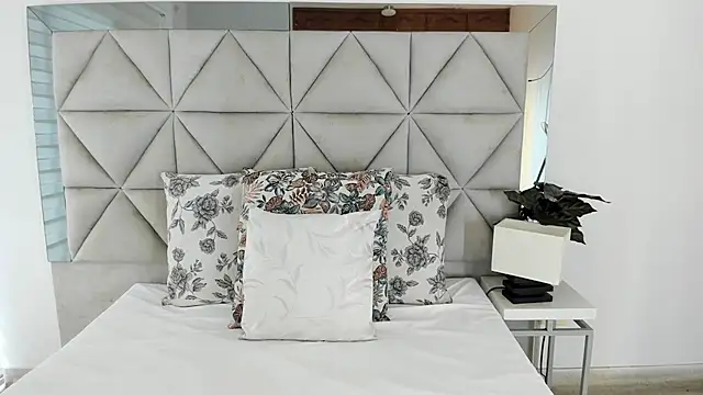 nina pons online show from 09.19.25