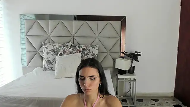 nina pons online show from 10.15.25