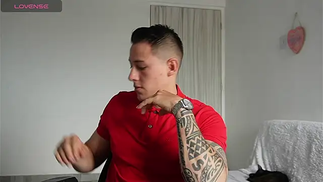 Muscle King Cum online show from 04.06.26
