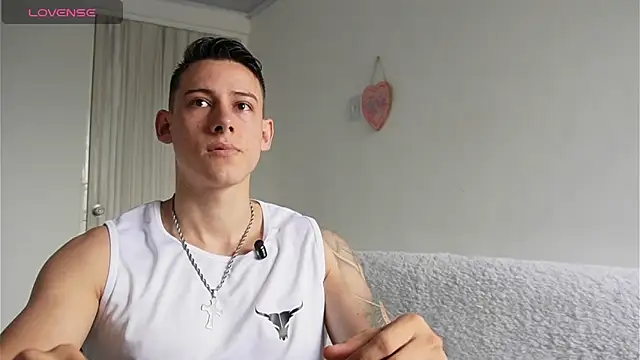 Muscle King Cum online show from 04.20.26