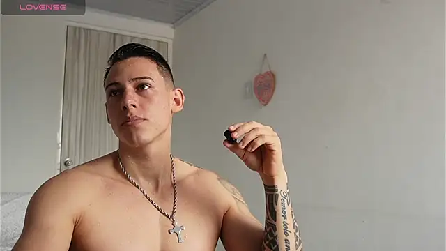 Muscle King Cum online show from 04.25.26