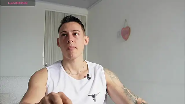 Muscle King Cum online show from 04.28.26