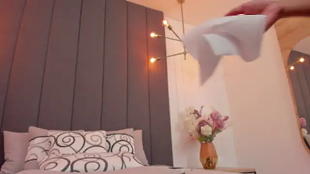 JuanaSimons online show from 01.21.25