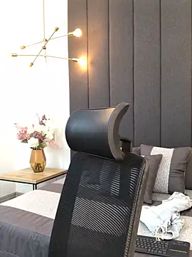 JuanaSimons online show from 01.24.25