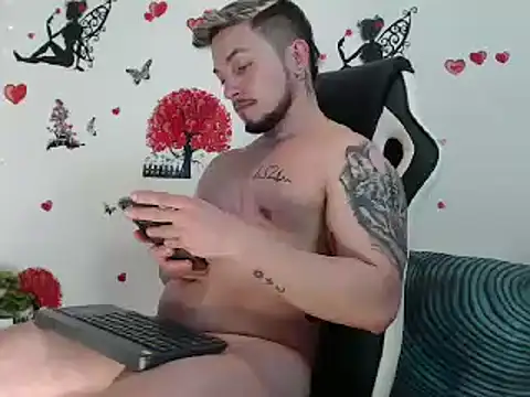 Snapshot of Angel_bran chatting on 02.14.25 Angel bran online show from 02.14.25