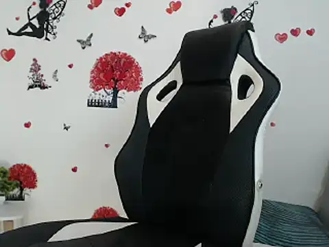 Snapshot of Angel_bran chatting on 02.18.25 Angel bran online show from 02.18.25