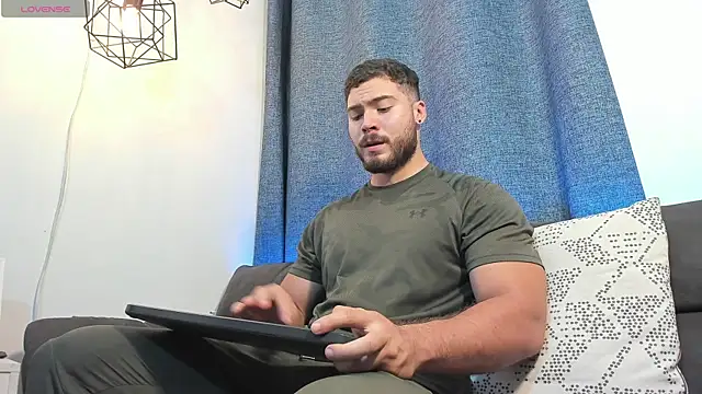 SebastianVilla  online show from 02.18.25