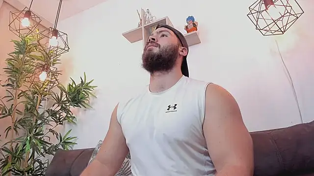 SebastianVilla  online show from 05.05.26