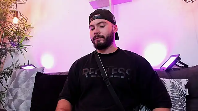 SebastianVilla  online show from 06.19.26