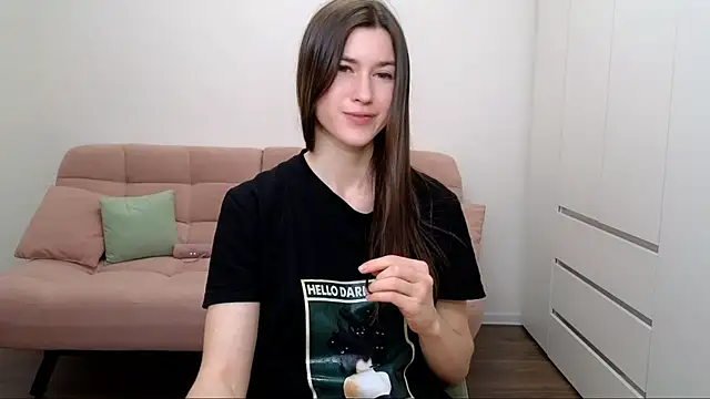 Snapshot of AliciaNewell chatting on 02.25.25 AliciaNewell online show from 02.25.25