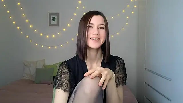 Snapshot of AliciaNewell chatting on 05.27.26 AliciaNewell online show from 05.27.26