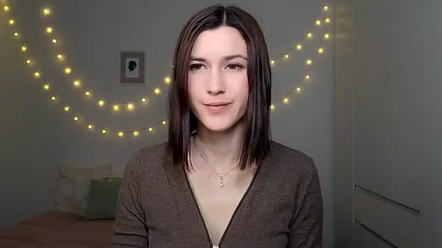 Snapshot of AliciaNewell chatting on 05.28.26 AliciaNewell online show from 05.28.26