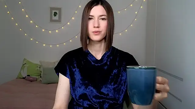 Snapshot of AliciaNewell chatting on 07.14.26 AliciaNewell online show from 07.14.26