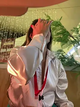 Emilia Bakerr online show from 12.16.24