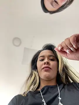 Emilia Bakerr online show from 03.20.25