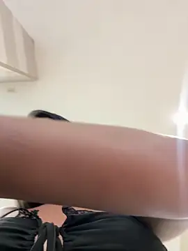 Emilia Bakerr online show from 03.05.26