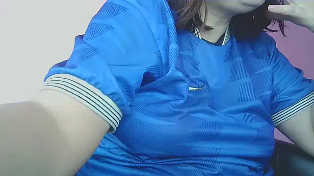 Snapshot of Lucinka1 chatting on 12.02.24 Lucinka1 online show from 12.02.24