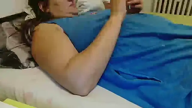 Snapshot of Lucinka1 chatting on 10.06.25 Lucinka1 online show from 10.06.25