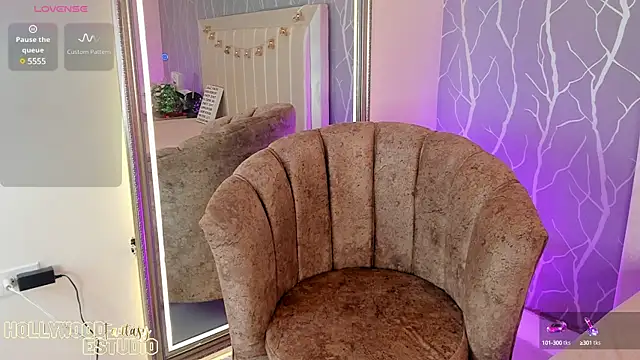 sofiacleyton1 online show from 12.26.24