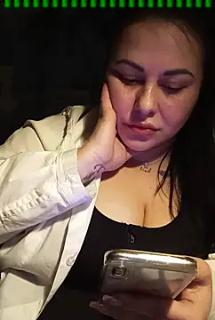 DaisyStreet online show from 02.13.25