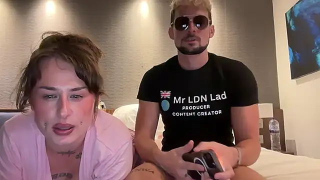 MrLdnLad online show from 06.13.26