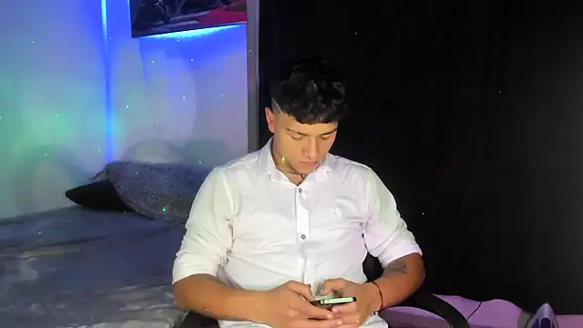 Snapshot of Dominic_Biker__ chatting on 12.12.24 Dominic Biker online show from 12.12.24