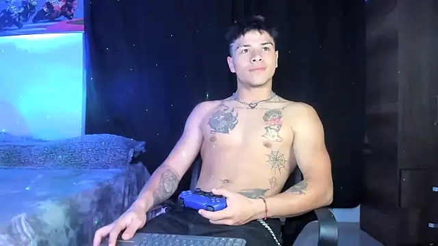 Snapshot of Dominic_Biker__ chatting on 12.14.24 Dominic Biker online show from 12.14.24