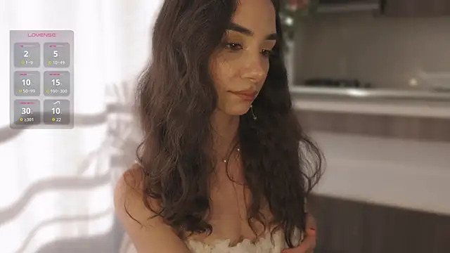 Snapshot of JulietteDee chatting on 07.17.26 JulietteDee online show from 07.17.26