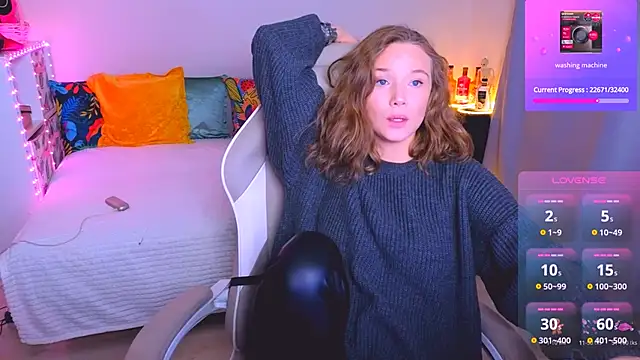 Snapshot of Karen_morris chatting on 12.15.24 Karen morris online show from 12.15.24