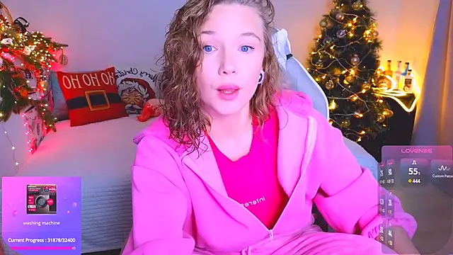 Snapshot of Karen_morris chatting on 12.23.24 Karen morris online show from 12.23.24