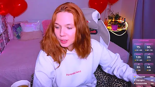 Snapshot of Karen_morris chatting on 02.20.25 Karen morris online show from 02.20.25