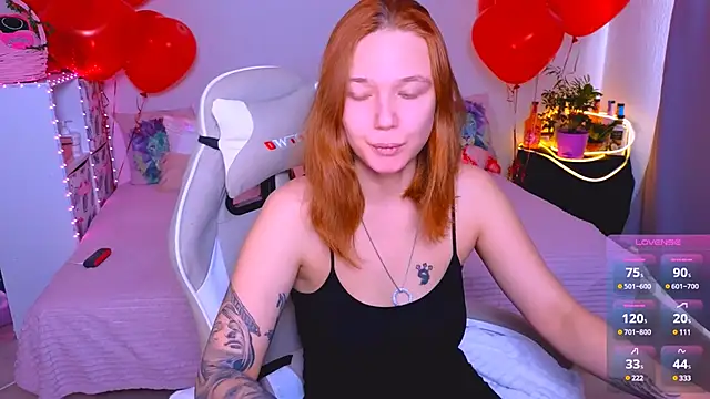 Snapshot of Karen_morris chatting on 02.23.25 Karen morris online show from 02.23.25