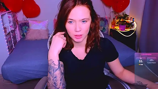 Snapshot of Karen_morris chatting on 03.06.25 Karen morris online show from 03.06.25