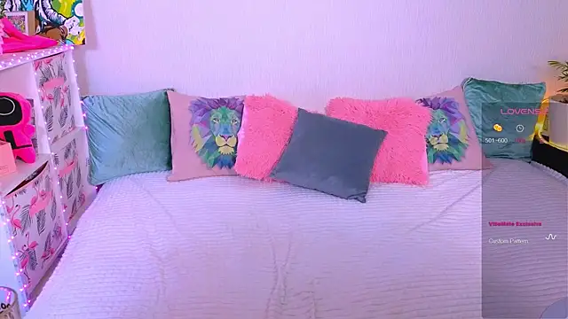 Snapshot of Karen_morris chatting on 10.08.25 Karen morris online show from 10.08.25