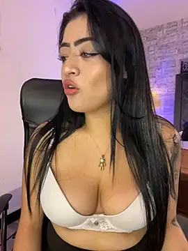 lucianaroy online show from 12.06.24