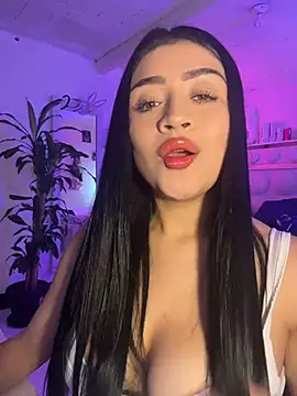 lucianaroy online show from 05.02.26