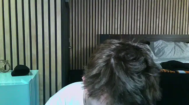 Snapshot of spicylaboi chatting on 12.02.24 spicylaboi online show from 12.02.24