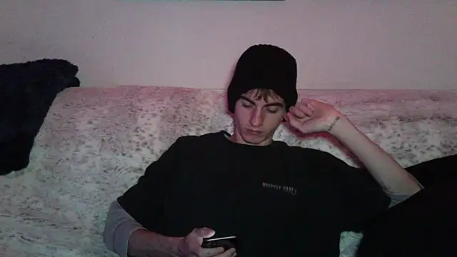 Snapshot of spicylaboi chatting on 01.25.25 spicylaboi online show from 01.25.25