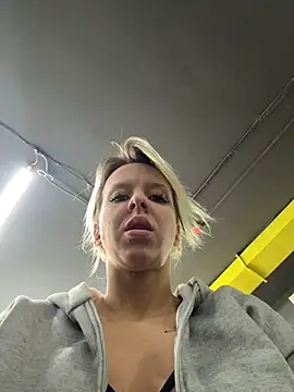 LikaCat online show from 02.15.26