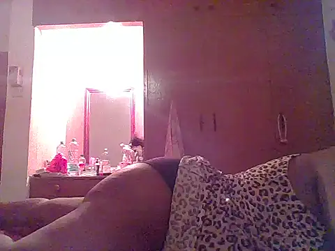 Snapshot of Shaz_brown chatting on 03.01.26 Shaz brown online show from 03.01.26