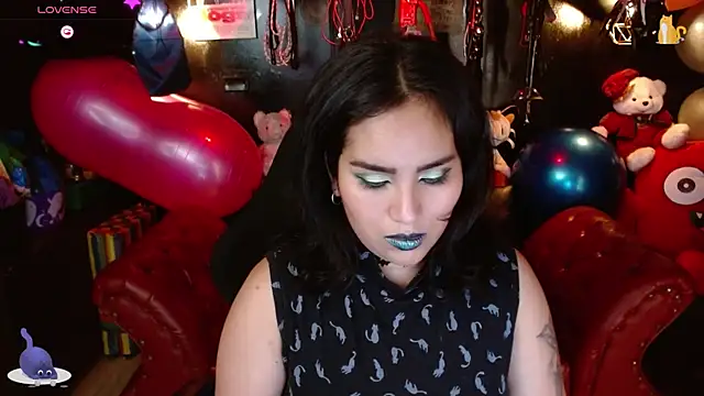 kureiji hentaii online show from 11.17.25