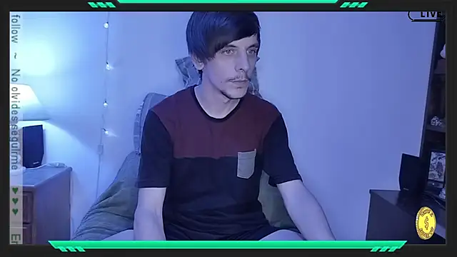 Snapshot of tobix_ chatting on 12.08.24 tobix online show from 12.08.24