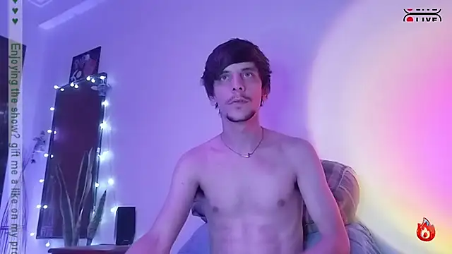 Snapshot of tobix_ chatting on 01.19.25 tobix online show from 01.19.25