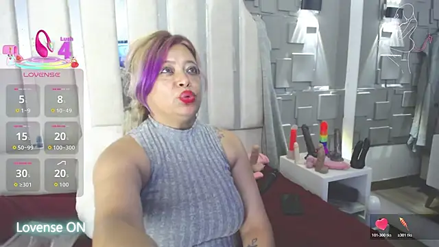 Snapshot of Natasha_699 chatting on 05.20.26 Natasha 699 online show from 05.20.26