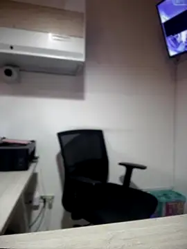 Snapshot of MarianaBenz chatting on 12.23.25 MarianaBenz online show from 12.23.25