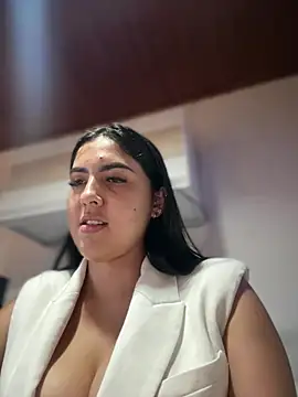 Snapshot of MarianaBenz chatting on 01.17.26 MarianaBenz online show from 01.17.26