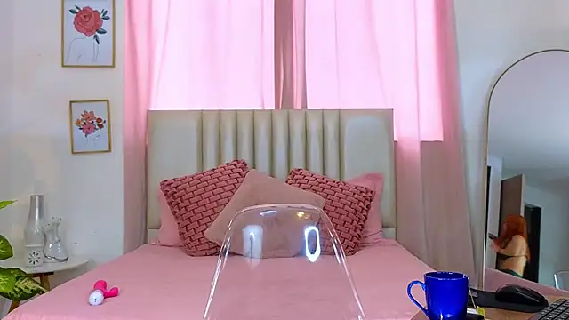 KristennBlue online show from 02.04.25